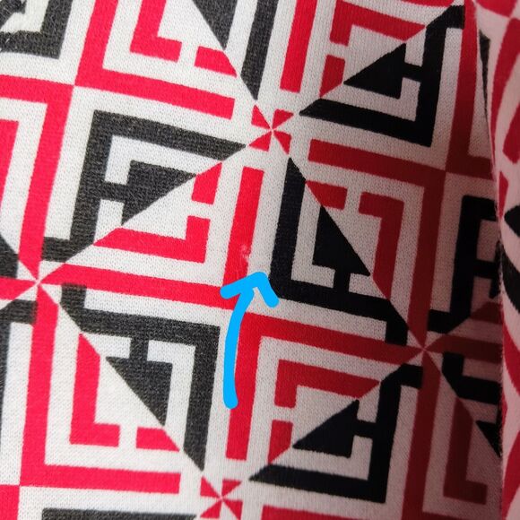 Liz Claiborne XXL womens Pullover Black Red Logo NWT - Picture 15 of 15